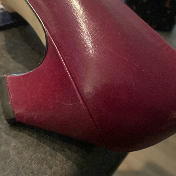 Treo vintage ladies heels. size 10. Made in Brazil.  Colour is burgundy! - Picture 7 of 8
